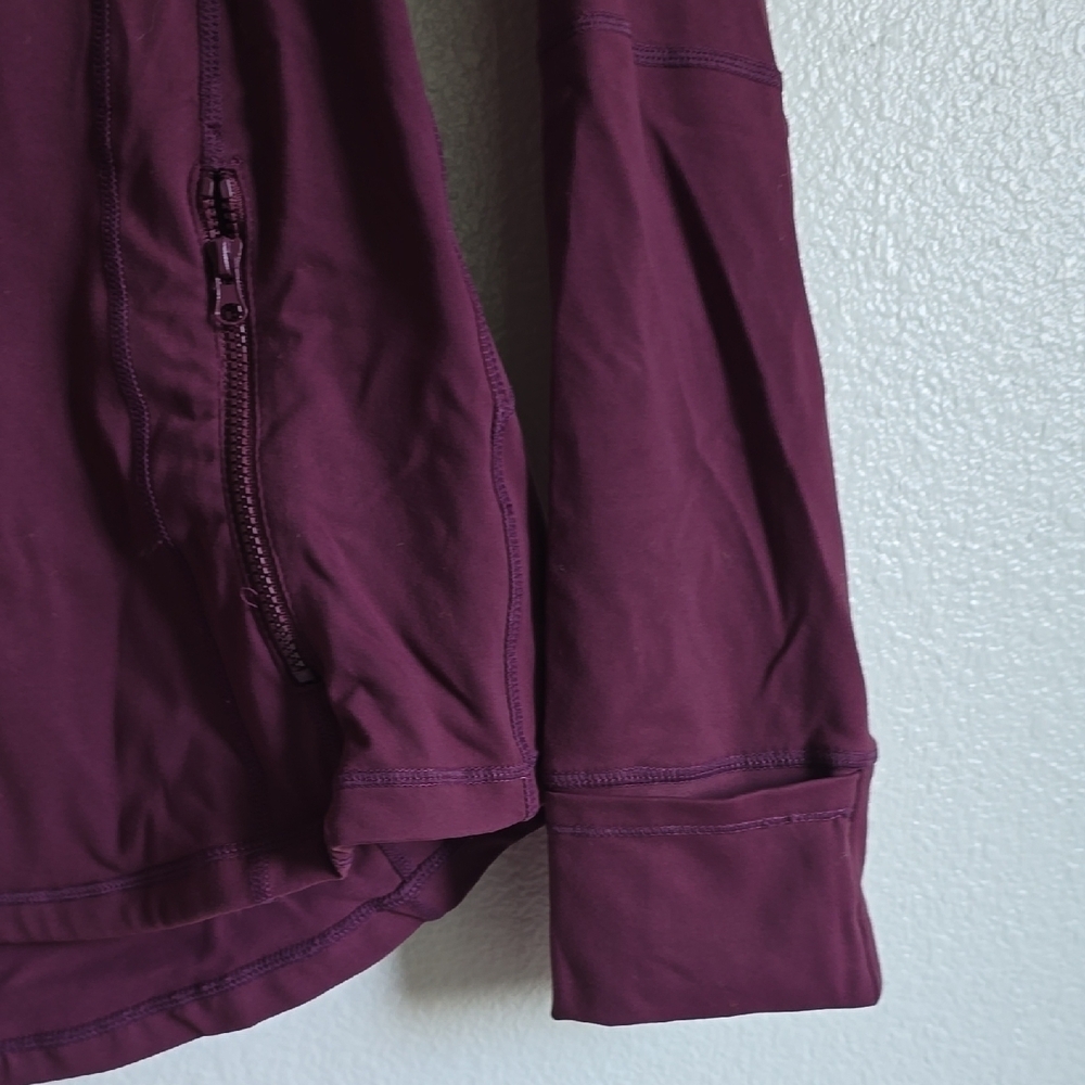 Purple Utility Jacket with High Collar and Streamlined Design - Picture 7 of 9